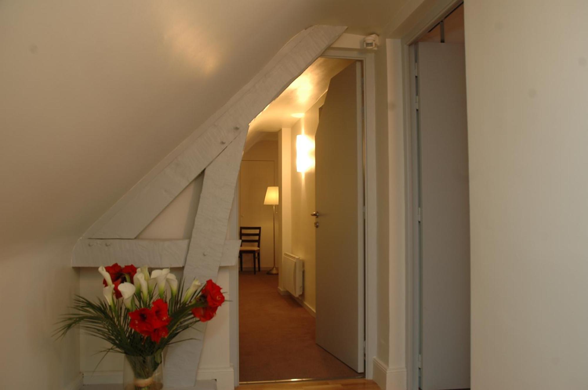 Logis Hotel La Croix Blanche Fontevraud Εξωτερικό φωτογραφία