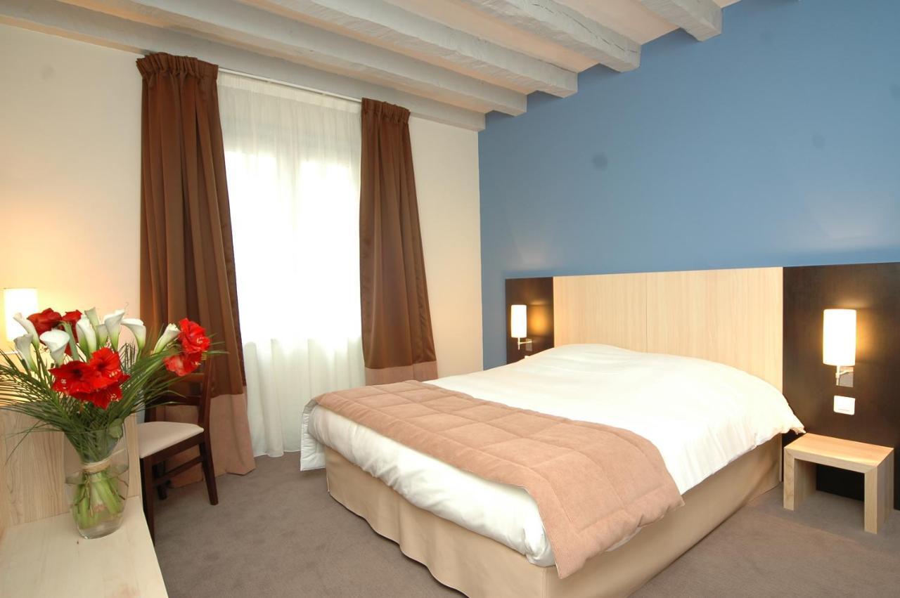 Logis Hotel La Croix Blanche Fontevraud Δωμάτιο φωτογραφία